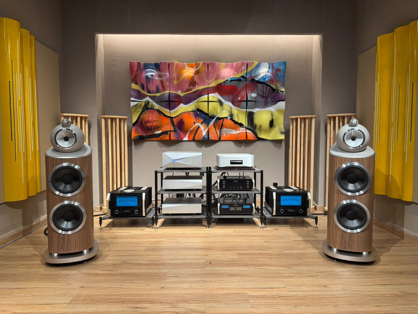 System NAZARÉ World Tour in Vientam